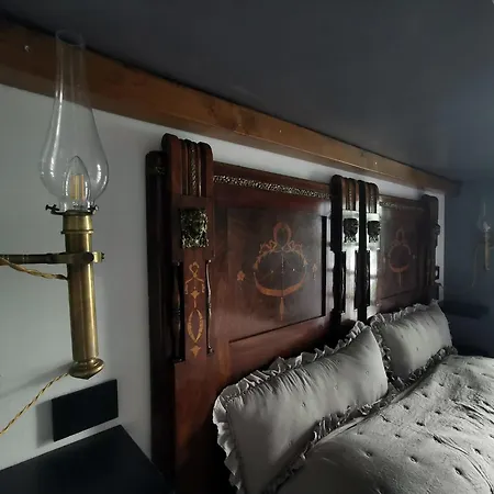 Bed & Breakfast The Kraken - Steampunk Boutique In 3*