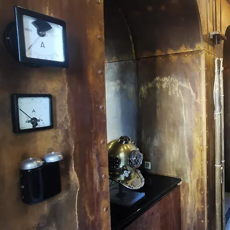 The Kraken - Steampunk Boutique In Bed & Breakfast Bergamo